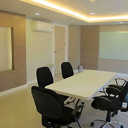 Zerenity Hotel & Suites